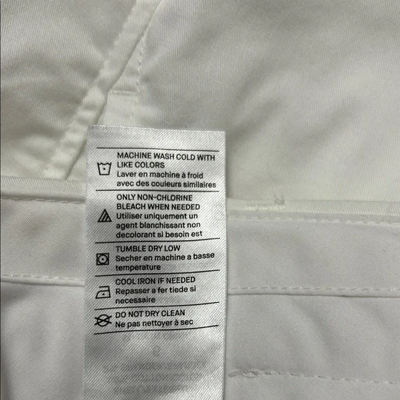 Vince Crisp White Side Buckles EUC Chino Bermuda Shorts Size 6 EUC - Picture 10 of 11